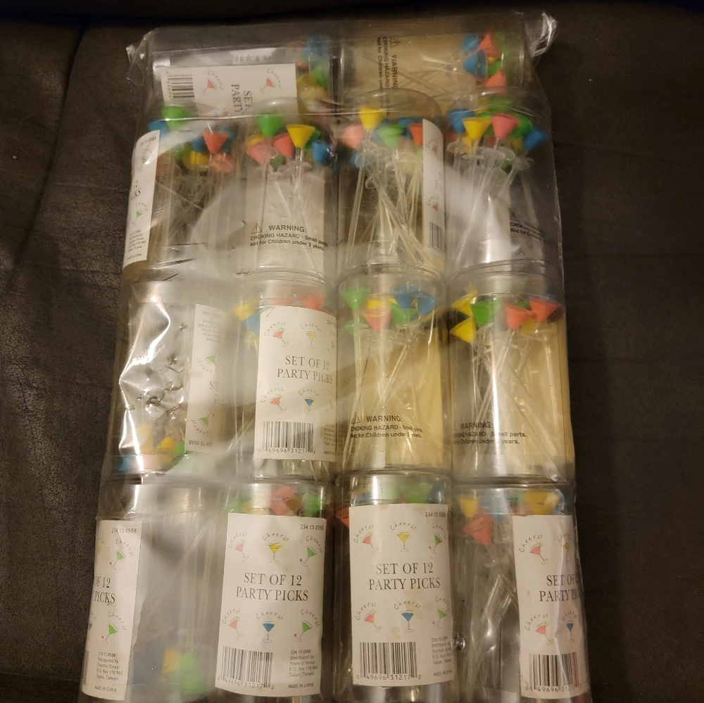 Set of 12 Party Plastic Sticks‎